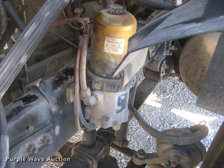 image for item DC2373 2006 Sterling A9500 semi truck