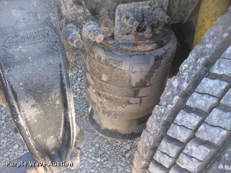 image for item DC2373 2006 Sterling A9500 semi truck