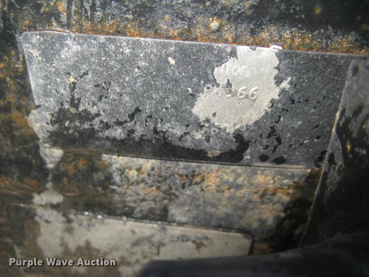 image for item DC2373 2006 Sterling A9500 semi truck