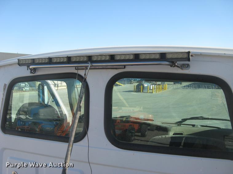 image for item DC2373 2006 Sterling A9500 semi truck