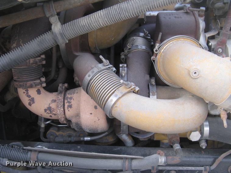 image for item DC2449 2005 Freightliner Columbia semi truck