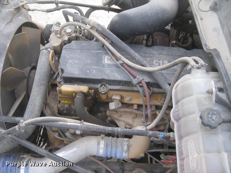 image for item DC2449 2005 Freightliner Columbia semi truck