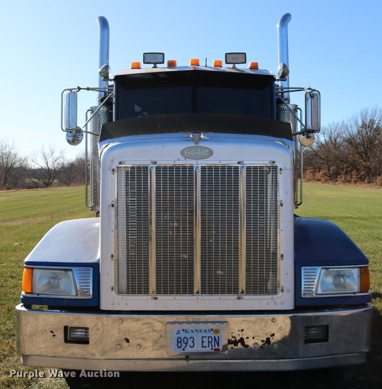 image for item DC3584 1996 Peterbilt 377 semi truck