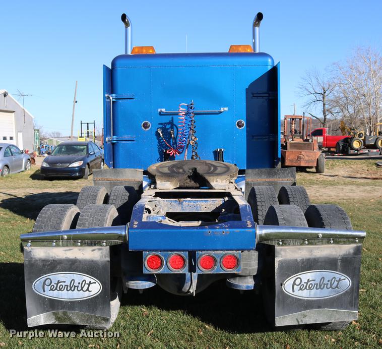 image for item DC3584 1996 Peterbilt 377 semi truck