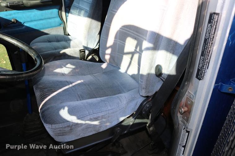 image for item DC3584 1996 Peterbilt 377 semi truck