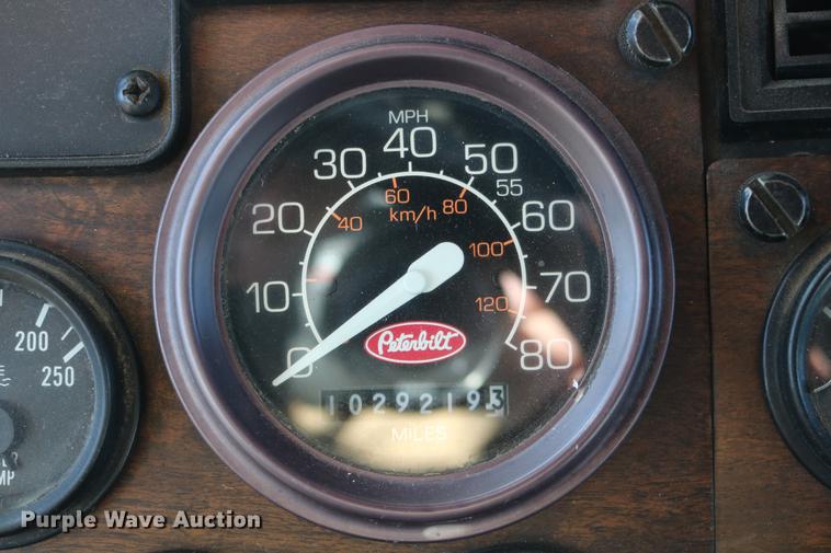 image for item DC3584 1996 Peterbilt 377 semi truck