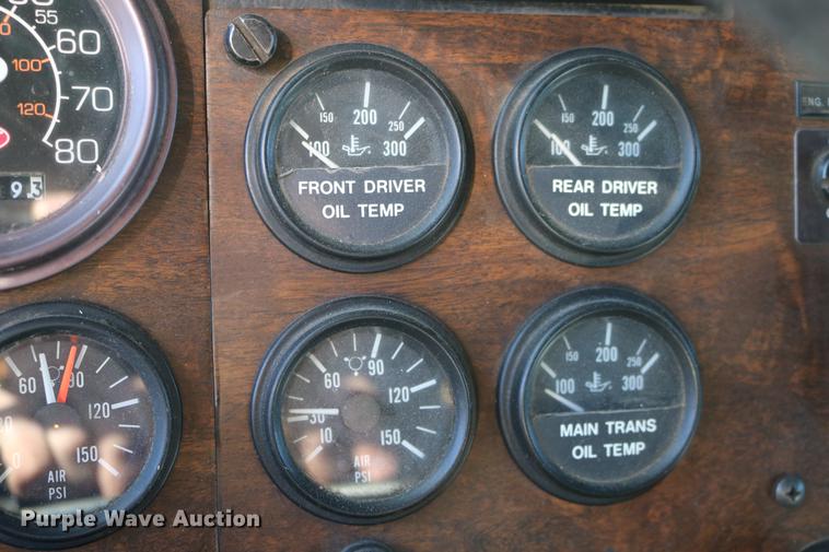 image for item DC3584 1996 Peterbilt 377 semi truck