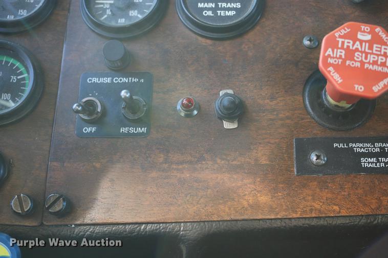 image for item DC3584 1996 Peterbilt 377 semi truck