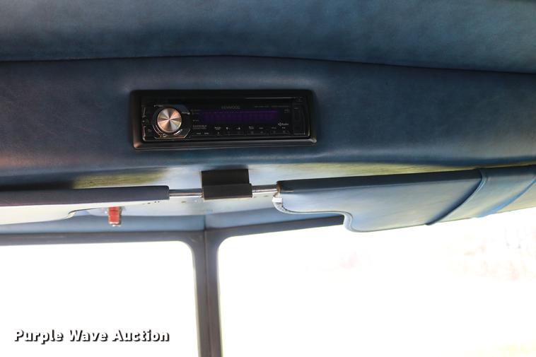 image for item DC3584 1996 Peterbilt 377 semi truck