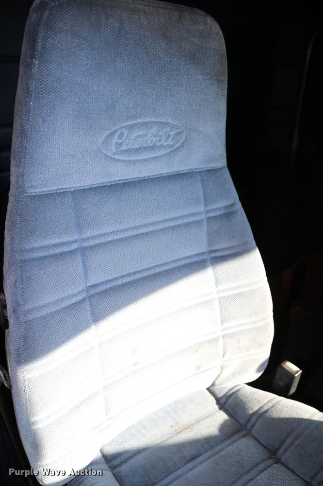 image for item DC3584 1996 Peterbilt 377 semi truck