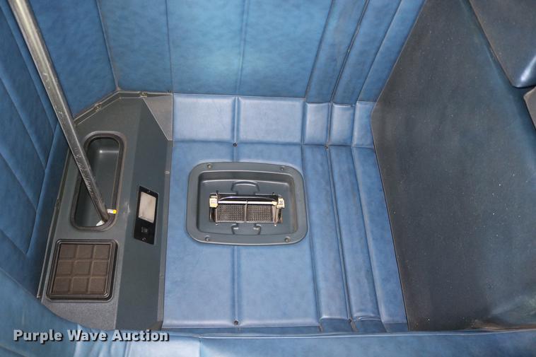 image for item DC3584 1996 Peterbilt 377 semi truck