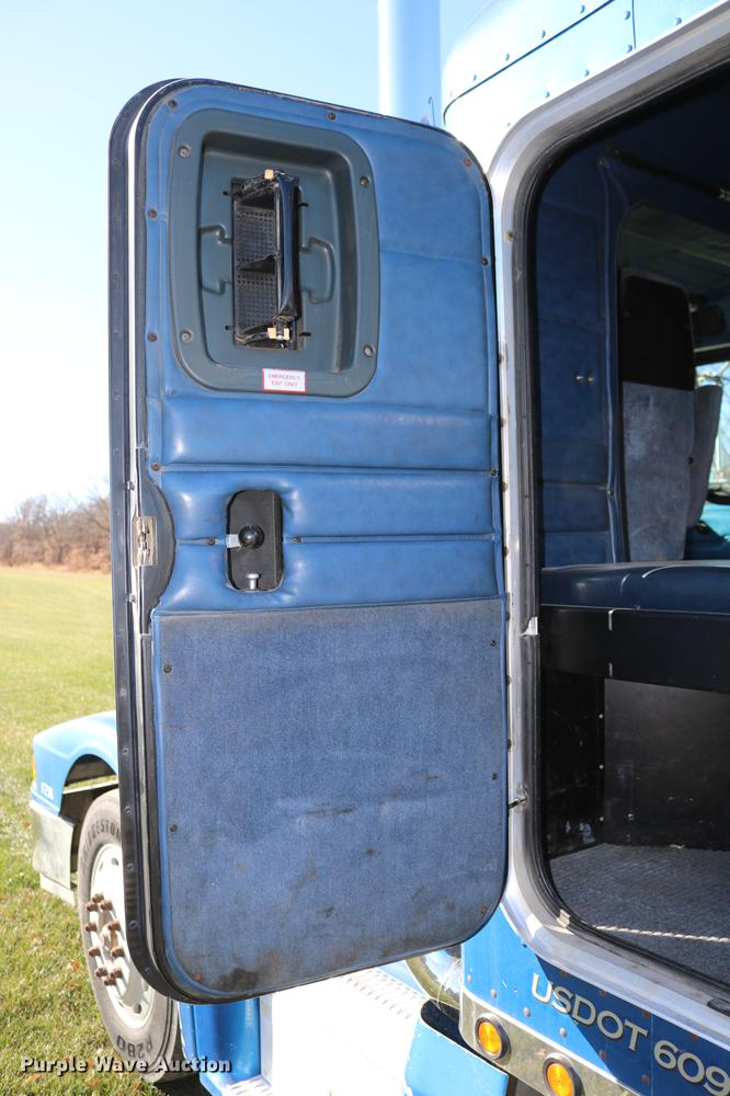 image for item DC3584 1996 Peterbilt 377 semi truck