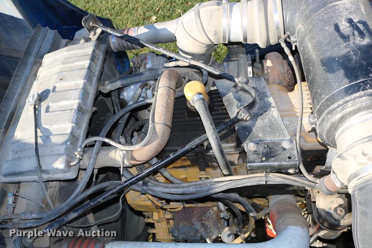 image for item DC3584 1996 Peterbilt 377 semi truck