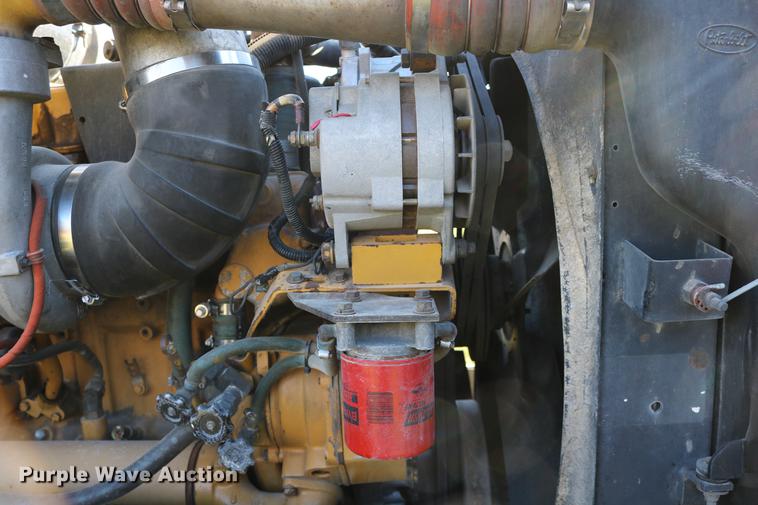 image for item DC3584 1996 Peterbilt 377 semi truck