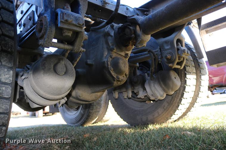 image for item DC3584 1996 Peterbilt 377 semi truck