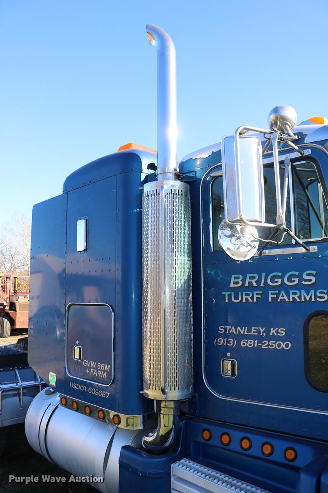 image for item DC3584 1996 Peterbilt 377 semi truck