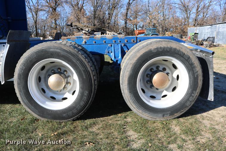 image for item DC3584 1996 Peterbilt 377 semi truck