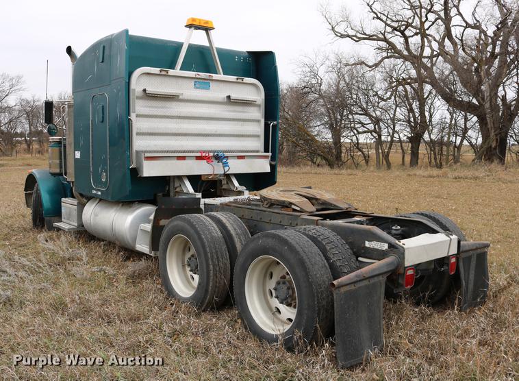image for item DC3601 1995 Peterbilt 379 semi truck