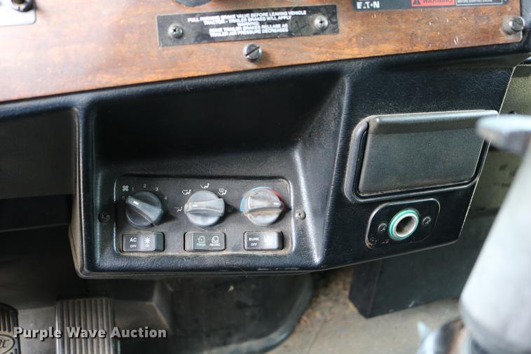 image for item DC3601 1995 Peterbilt 379 semi truck