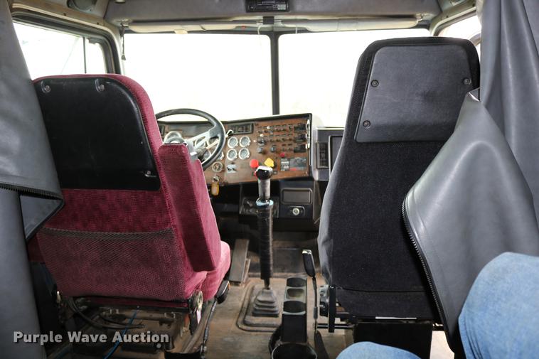 image for item DC3601 1995 Peterbilt 379 semi truck