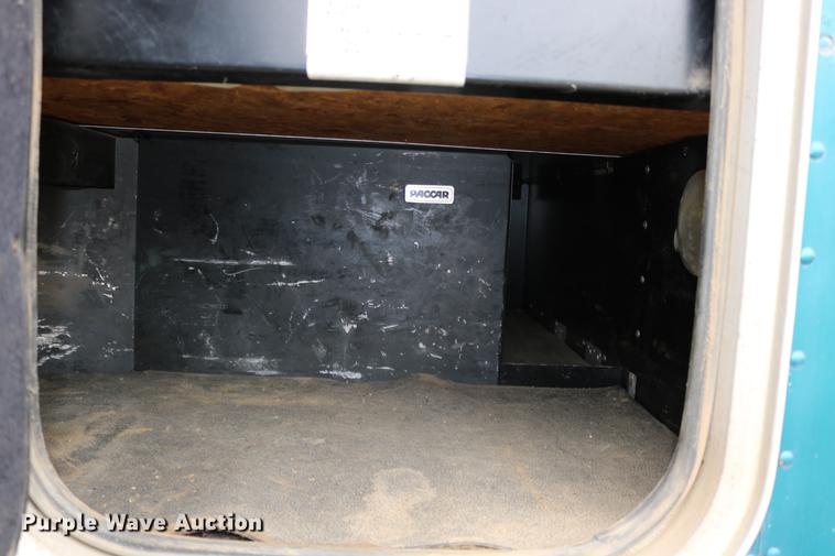 image for item DC3601 1995 Peterbilt 379 semi truck