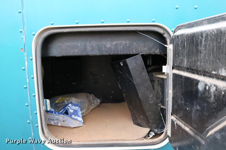 image for item DC3601 1995 Peterbilt 379 semi truck