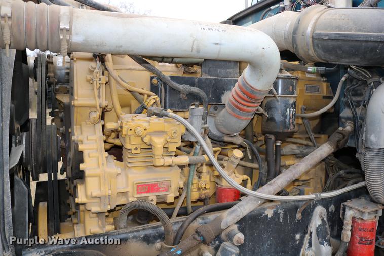 image for item DC3601 1995 Peterbilt 379 semi truck