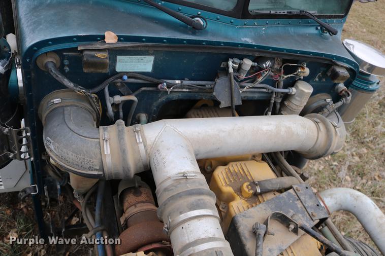 image for item DC3601 1995 Peterbilt 379 semi truck