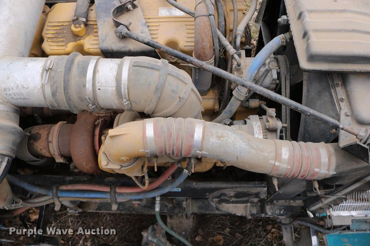 image for item DC3601 1995 Peterbilt 379 semi truck