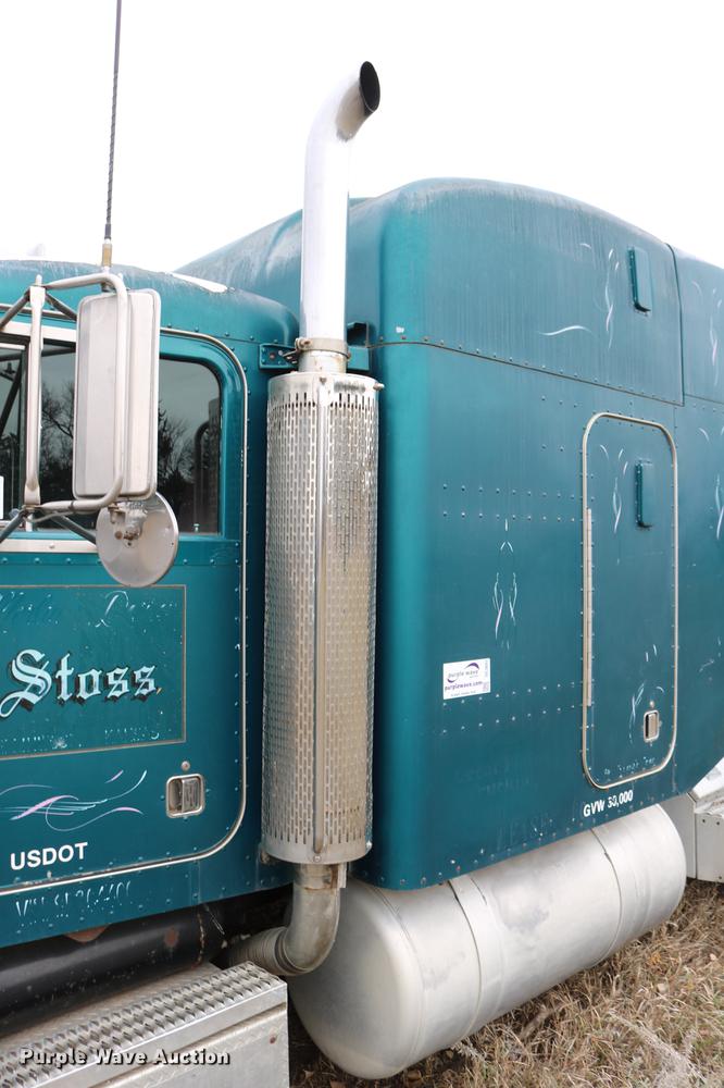 image for item DC3601 1995 Peterbilt 379 semi truck