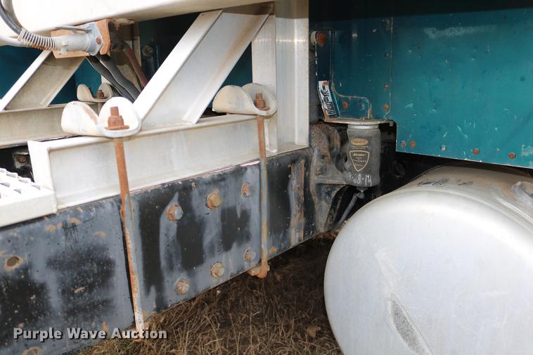 image for item DC3601 1995 Peterbilt 379 semi truck