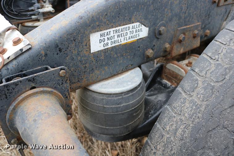 image for item DC3601 1995 Peterbilt 379 semi truck