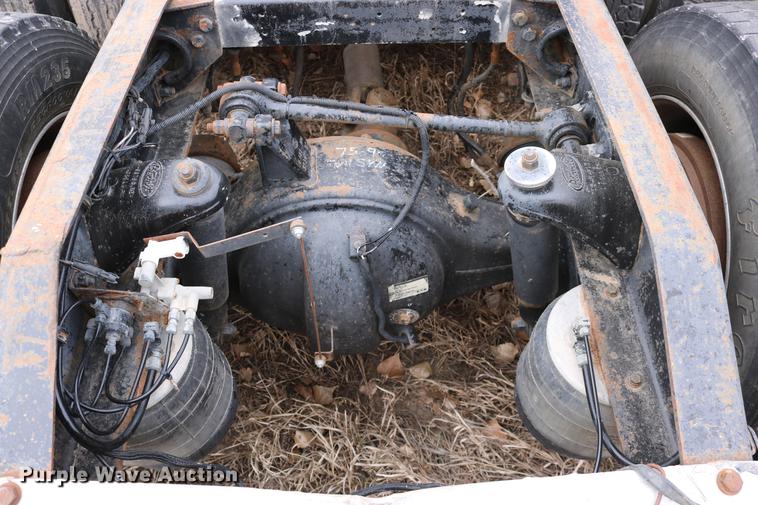 image for item DC3601 1995 Peterbilt 379 semi truck