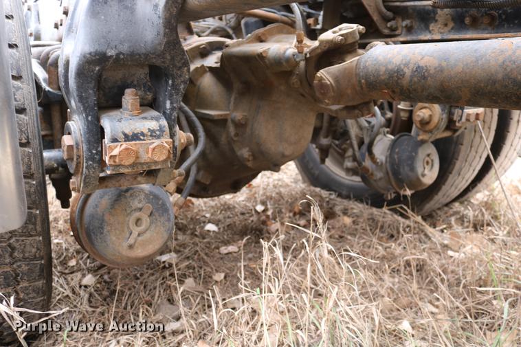 image for item DC3601 1995 Peterbilt 379 semi truck