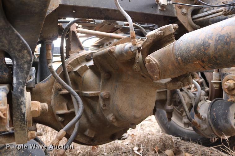 image for item DC3601 1995 Peterbilt 379 semi truck