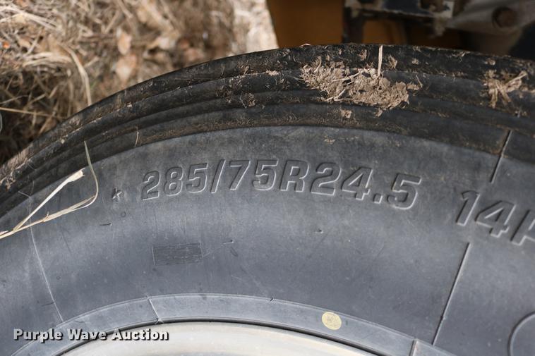 image for item DC3601 1995 Peterbilt 379 semi truck