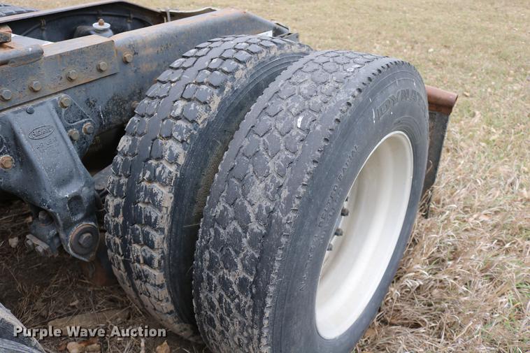 image for item DC3601 1995 Peterbilt 379 semi truck