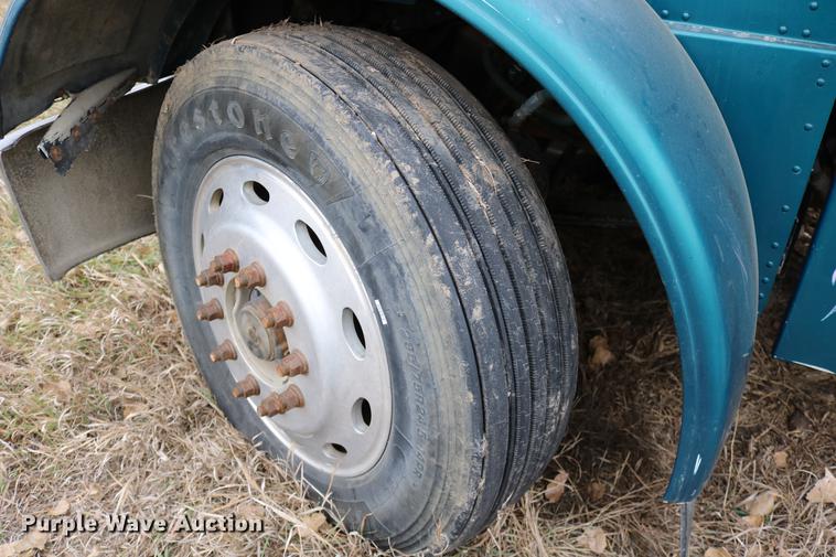 image for item DC3601 1995 Peterbilt 379 semi truck