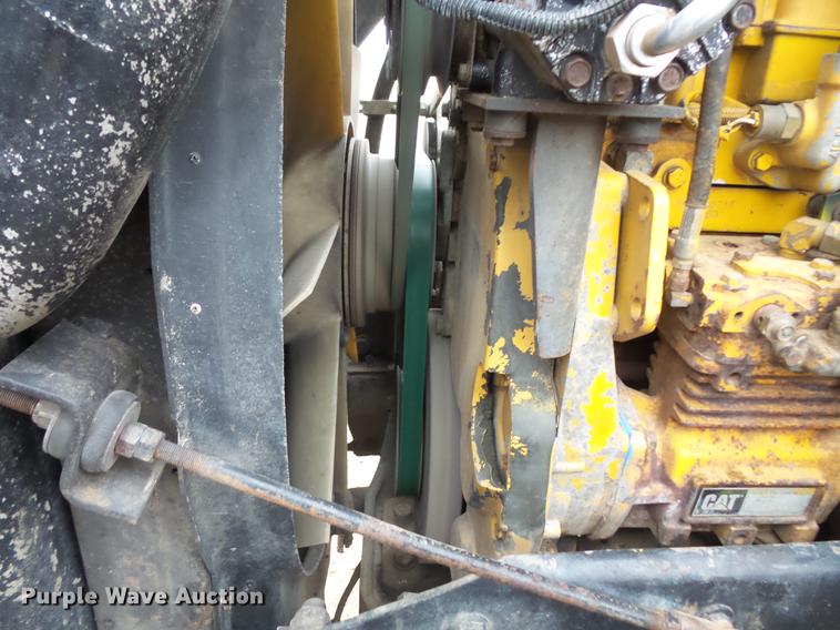 image for item DC4746 1995 Kenworth T450 semi truck