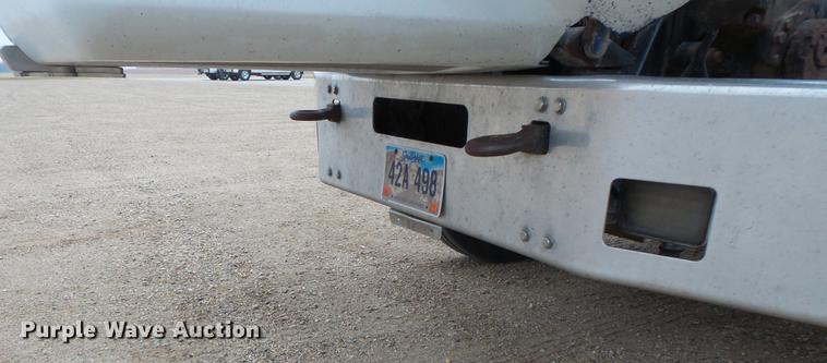 image for item DC4746 1995 Kenworth T450 semi truck