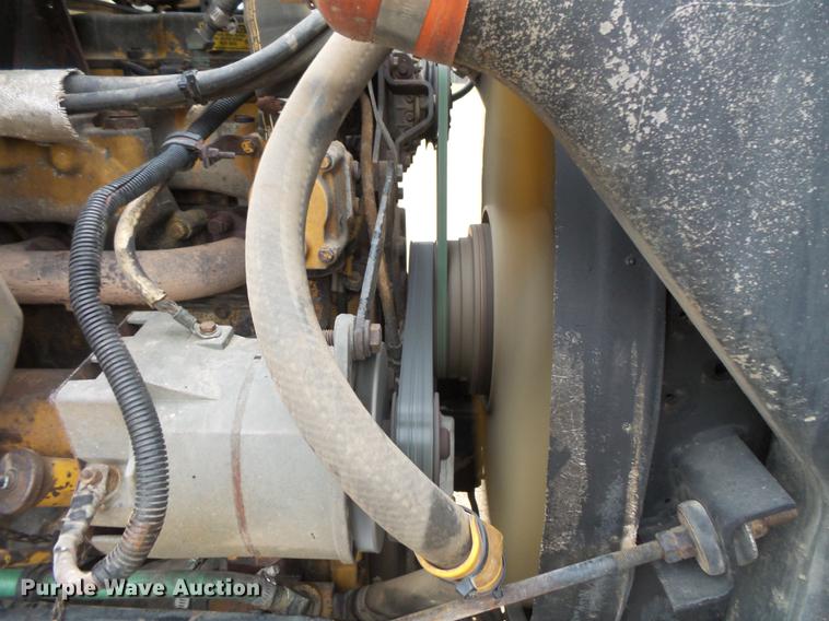 image for item DC4747 1995 Kenworth T450 semi truck