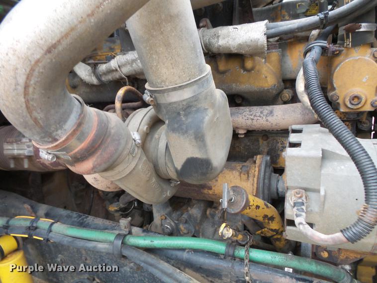 image for item DC4747 1995 Kenworth T450 semi truck