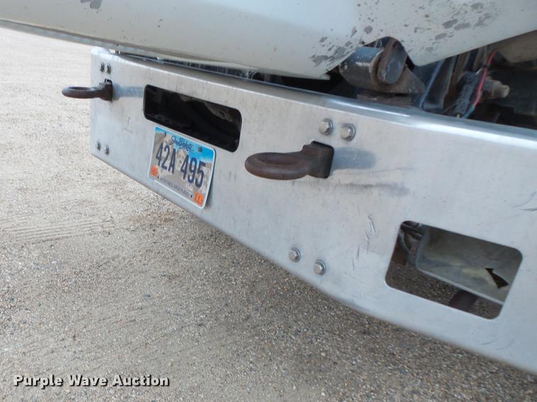 image for item DC4747 1995 Kenworth T450 semi truck