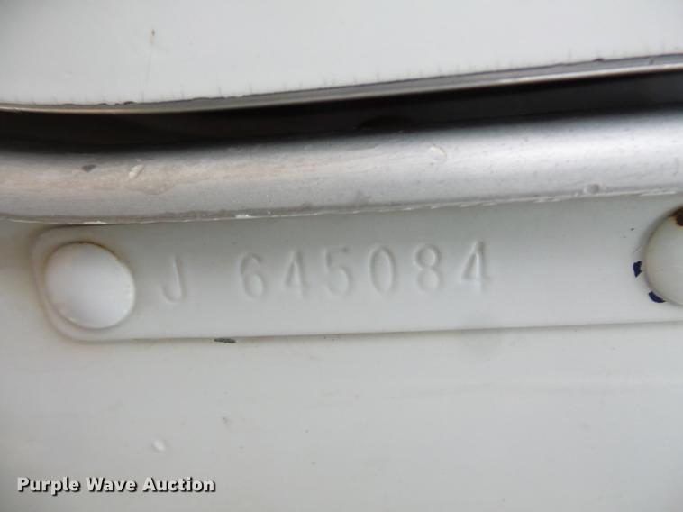 image for item DC4747 1995 Kenworth T450 semi truck