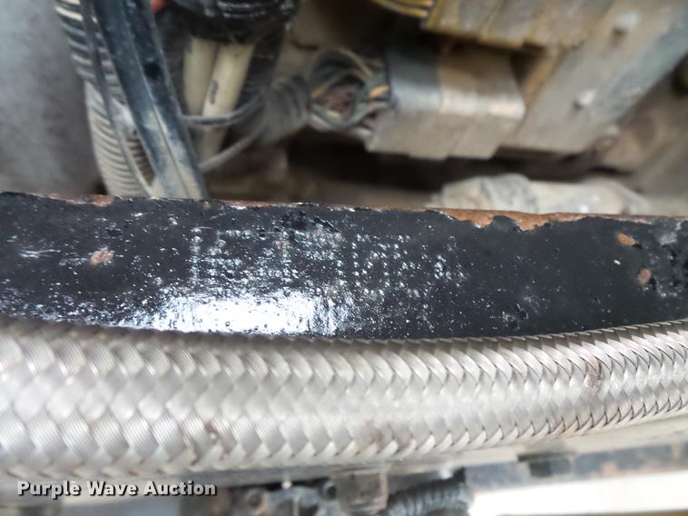 image for item DC4747 1995 Kenworth T450 semi truck