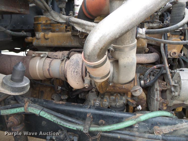 image for item DC4748 1995 Kenworth T450 semi truck