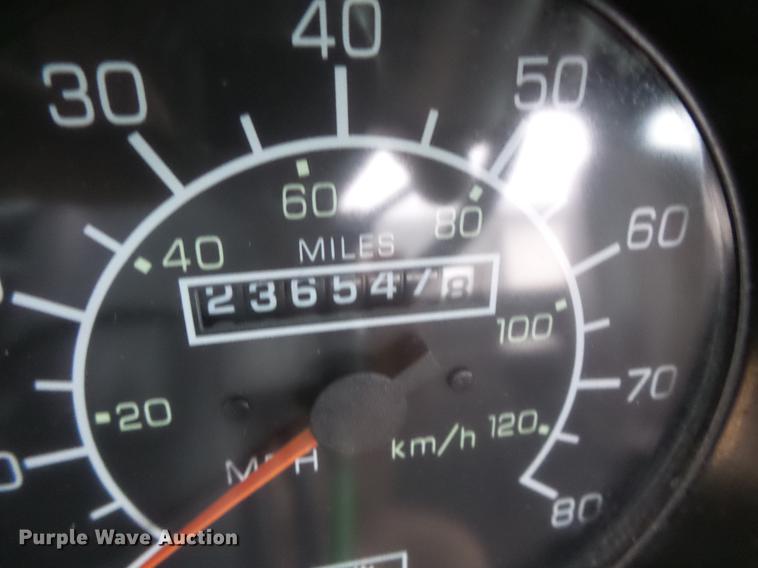 image for item DC4749 1995 Kenworth T450 semi truck