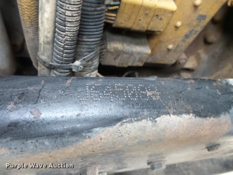 image for item DC4749 1995 Kenworth T450 semi truck