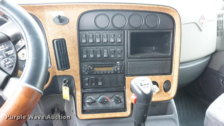 image for item DC5436 2012 International ProStar Plus Eagle semi truck