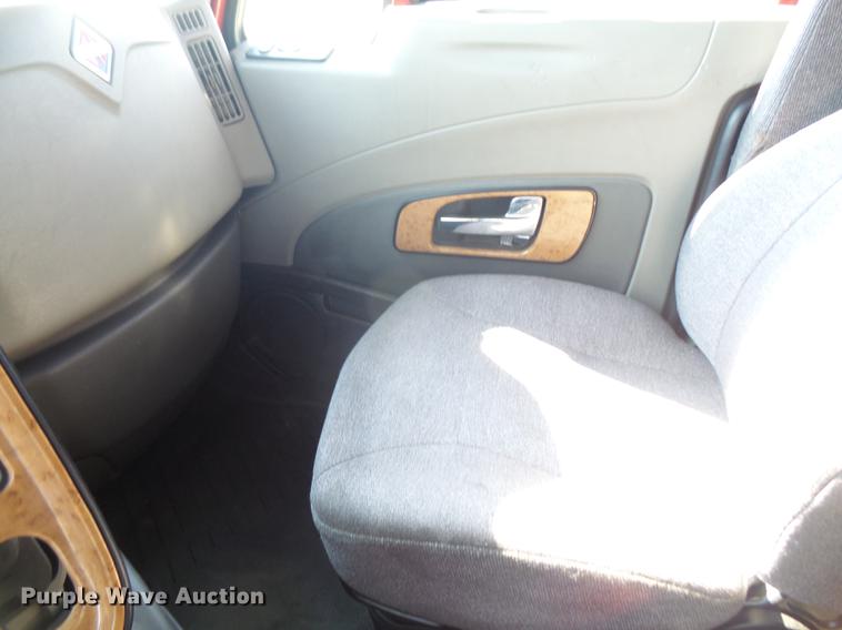 image for item DC5436 2012 International ProStar Plus Eagle semi truck